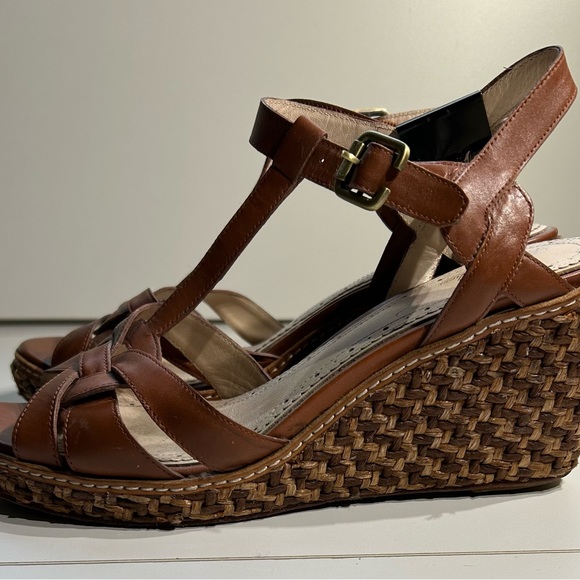 Brooks Brothers Espadrilles.Color: Tan Size 9 - Picture 7 of 7